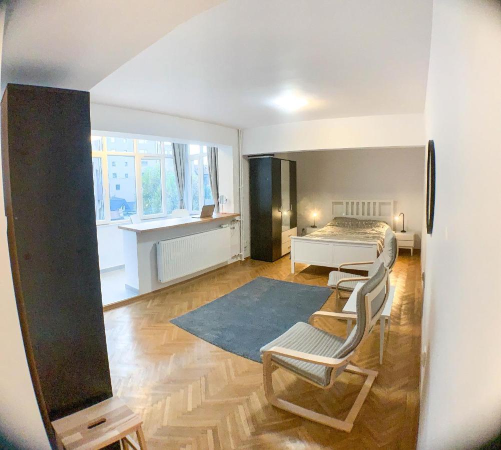 Luterana Studio Apartment Бухарест Екстер'єр фото