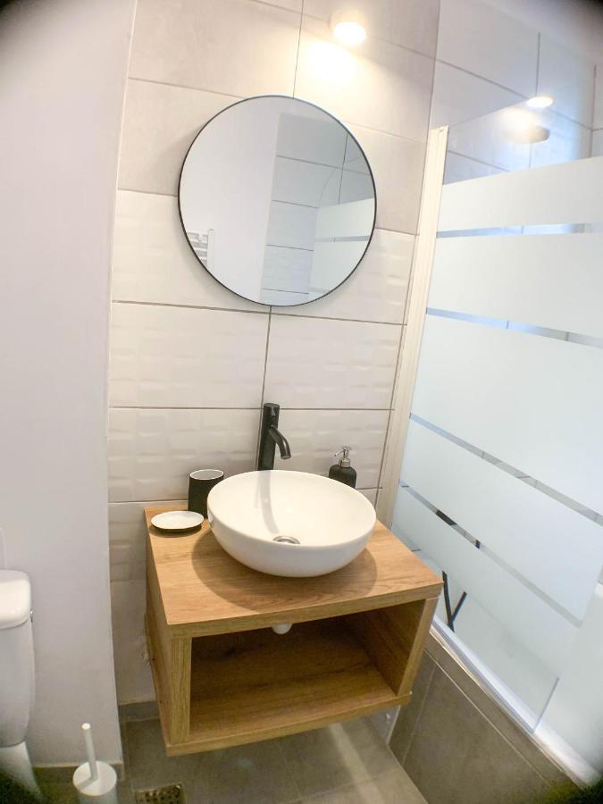 Luterana Studio Apartment Бухарест Екстер'єр фото