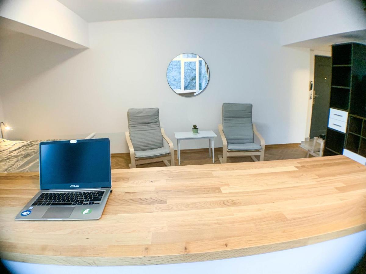 Luterana Studio Apartment Бухарест Екстер'єр фото